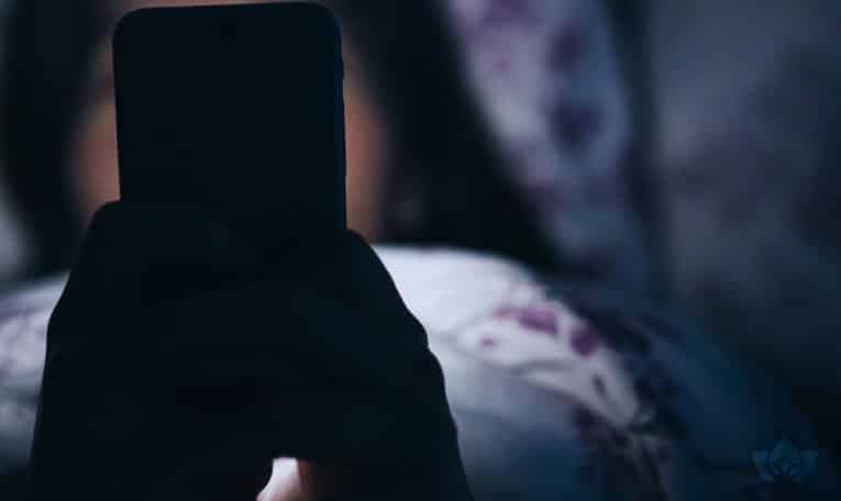 LED Screens cause insomnia | Mindful Healing | Mississauga Naturopathic Doctor