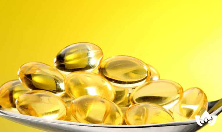 healthy versus unhealthy oils | Mindful Healing | Naturopathic Doctor Mississauga
